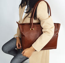 Mackenzie Tote in Cognac